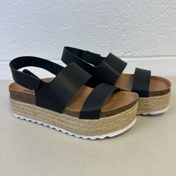 NWT Dirty Laundry Black Platform Sandals with Textured Straps - Picture 5 of 10